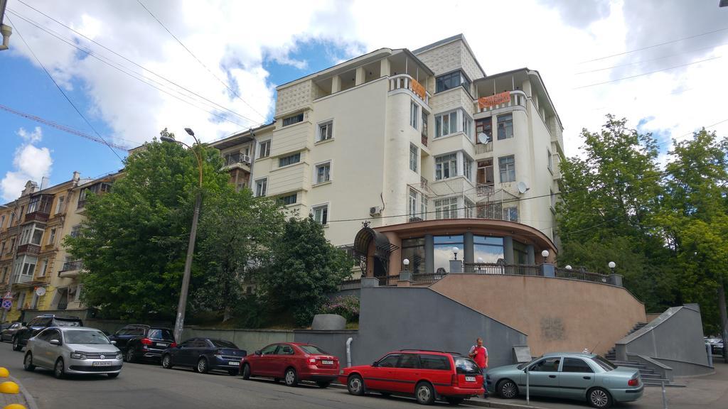 Apartement Kruglouniversitetska 2/1 Kiev Esterno foto